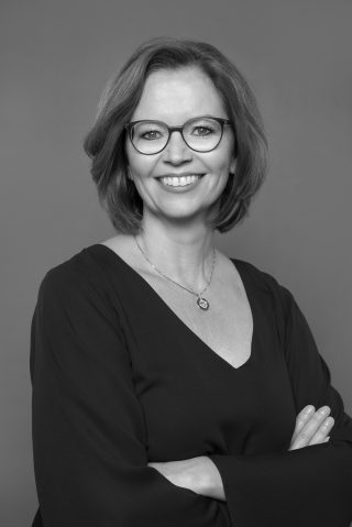 https://www.ki-kongress.at/wp-content/uploads/2025/05/Foto-Eva_D815537_Eggeling_SW-320x479.jpg
