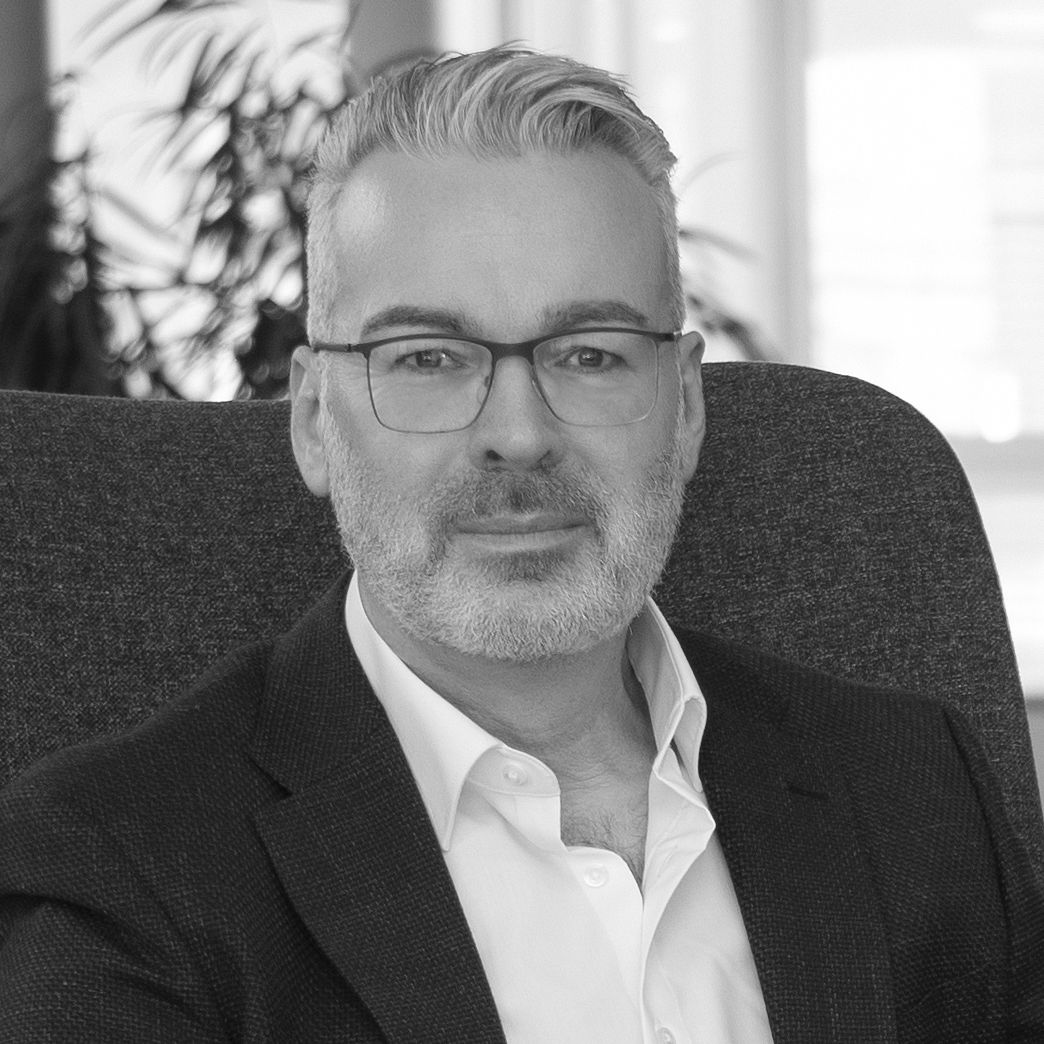 https://www.ki-kongress.at/wp-content/uploads/2025/07/Lothar_Lackner_Portrait_quadratisch_sw.jpg